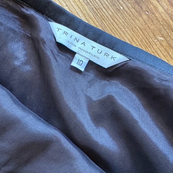 Trina Turk Los Angeles Black Lace Black Lace Overlay Lined skirt - Picture 8 of 14